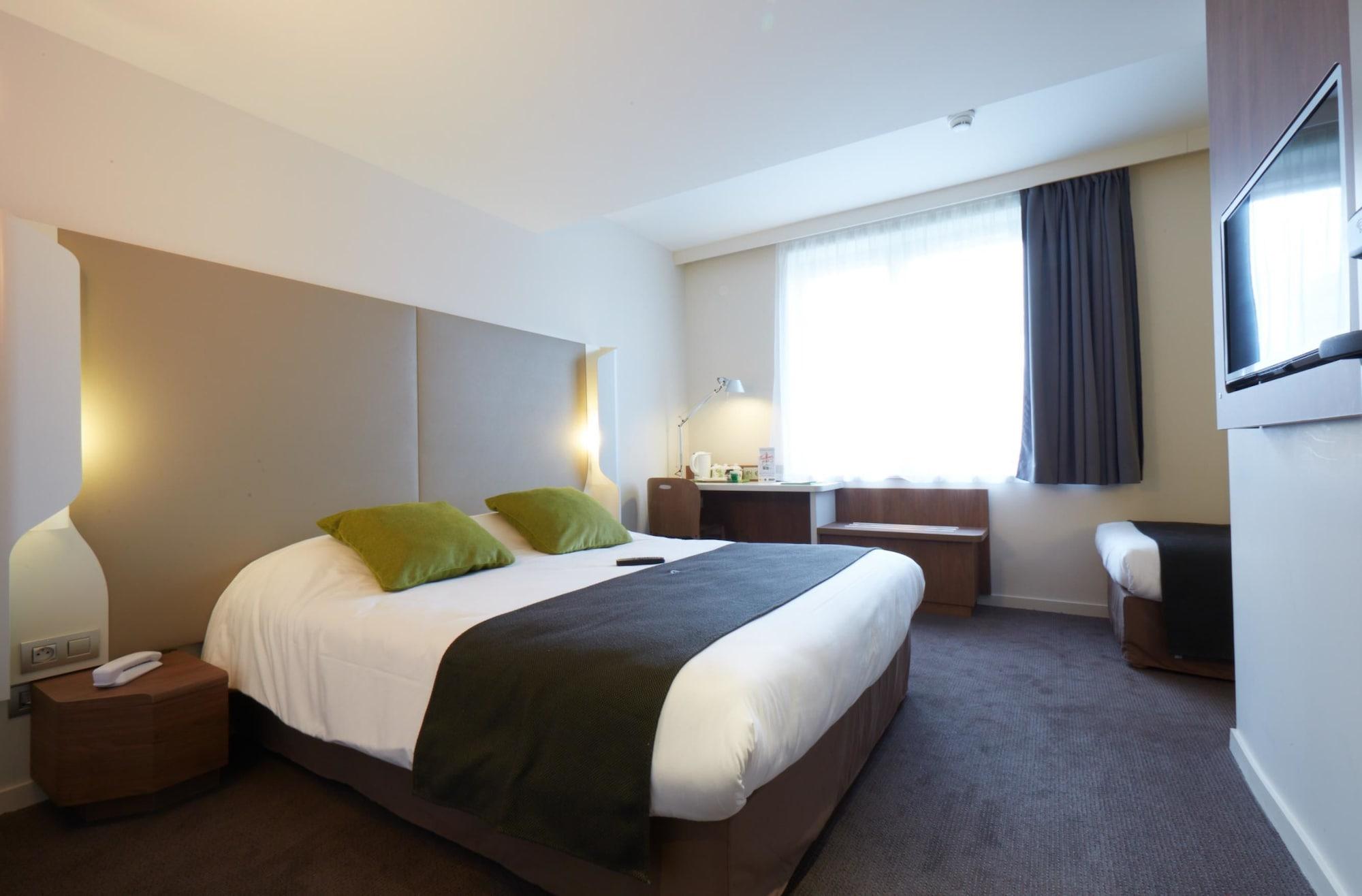 Hotel Campanile Annemasse Gare- Geneve Exterior foto