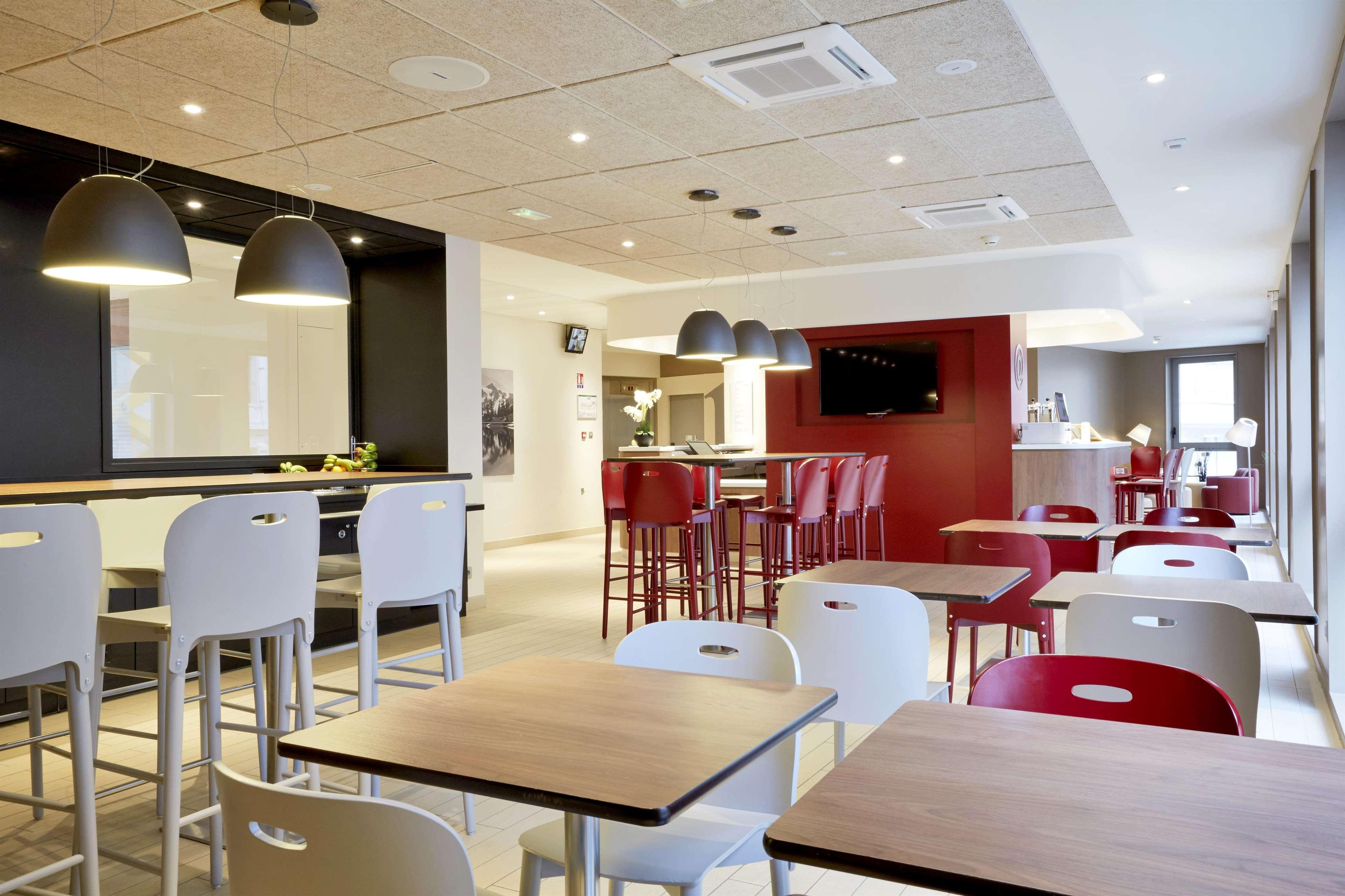 Hotel Campanile Annemasse Gare- Geneve Exterior foto